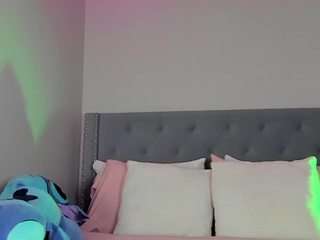 kaythebrowm1 Live Webcam on CamSoda