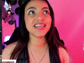 naomi-gomez live cam profile