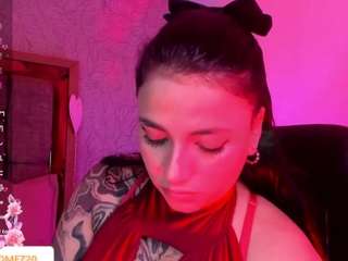 Naomi-Gomez live cam preview