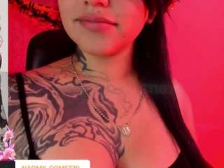 Naomi-Gomez live cam preview