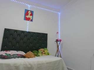 niiky-30 Live Webcam on CamSoda