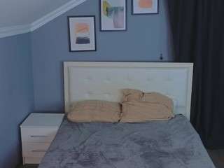  violet-willis chat room