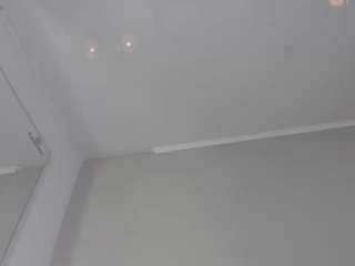 violeta-olsen webcam model