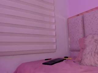 violeta-olsen's CamSoda show and profile