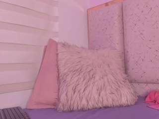 violeta-olsen's CamSoda show and profile