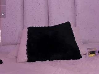 violeta-olsen's CamSoda show and profile