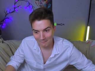 yudji-boy Live Webcam on CamSoda
