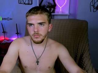  yudji-boy chat room