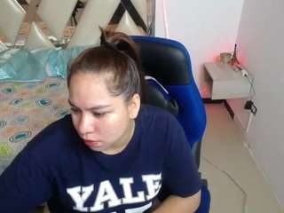  emily-bigboobs23 chat room