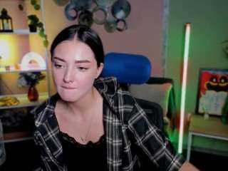  jaklin-meow chat room