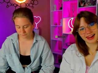jaklin-meow webcam