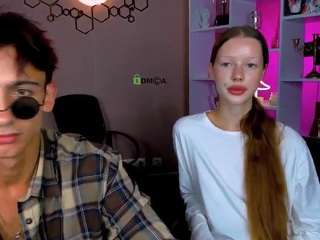  jaklin-meow chat room