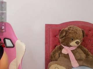 Nataly-petite18