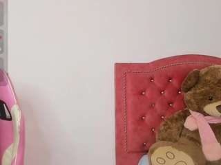 Nataly-petite18