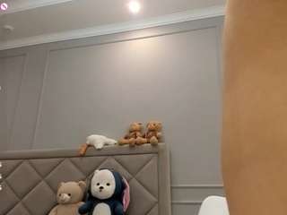 Discover yunleah from CamSoda