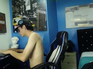 secrettloverss from CamSoda