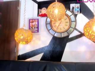 sexyvickyhot's CamSoda show and profile