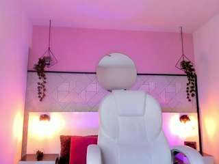 mia-dlucca webcam