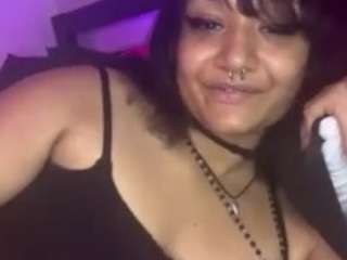 wickedwifex Live Webcam on CamSoda