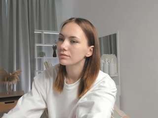 azaleemoeller webcam