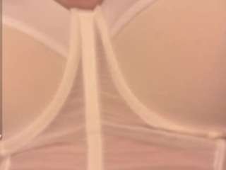 azaleemoeller webcam