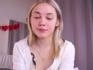 blue-bow Live Webcam on CamSoda