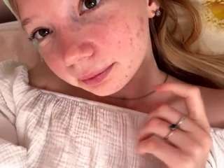 fransiscaboghoss... Live Webcam on CamSoda