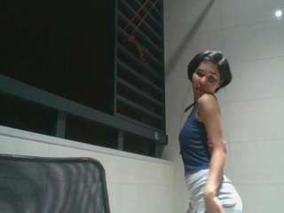 genniewaltemeyer Live Webcam on CamSoda