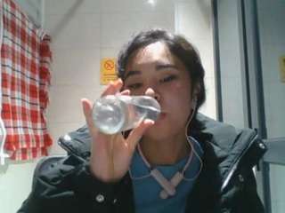 genniewaltemeyer's CamSoda show and profile