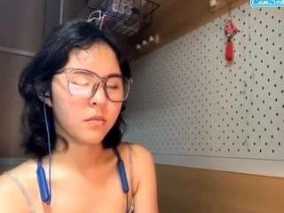Genniewaltemeyer's cam show statistics and live stream