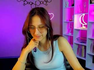 jess-maybe Live Webcam on CamSoda