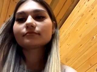 johannetien Live Webcam on CamSoda