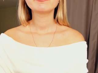Discover lorrilivernoche from CamSoda
