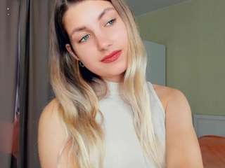 lorrilivernoche webcam