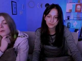 niri-vex's CamSoda show and profile