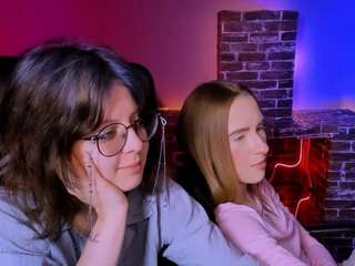 samanta-hotty's CamSoda show and profile