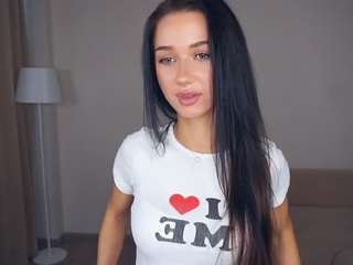 shainacloos webcam