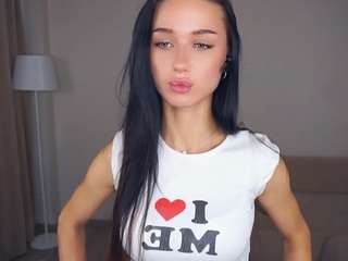 ShainaCloos