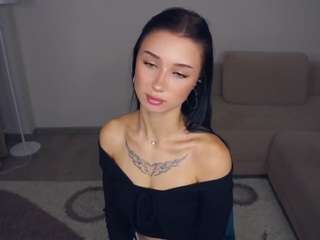 shainacloos Live Webcam on CamSoda