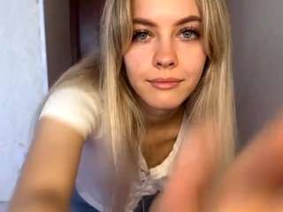 trudycaponi webcam