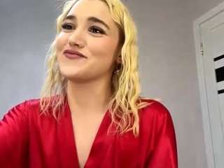 wendicroft's CamSoda show and profile