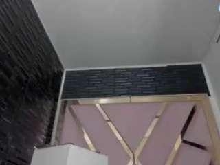 chaniesmith69x live webcam show