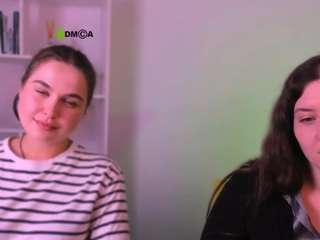  emily-cllar chat room