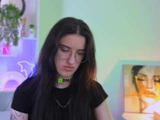 emily-cllar webcam model