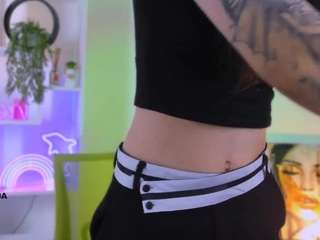 emily-cllar Live Webcam on CamSoda