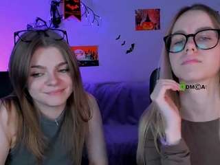 esma-shine Live Webcam on CamSoda