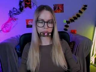 esma-shine Live Webcam on CamSoda