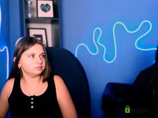  leila-pur chat room
