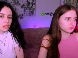 leila-pur Live Webcam on CamSoda