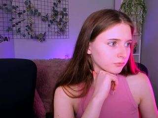 leila-pur Live Webcam on CamSoda